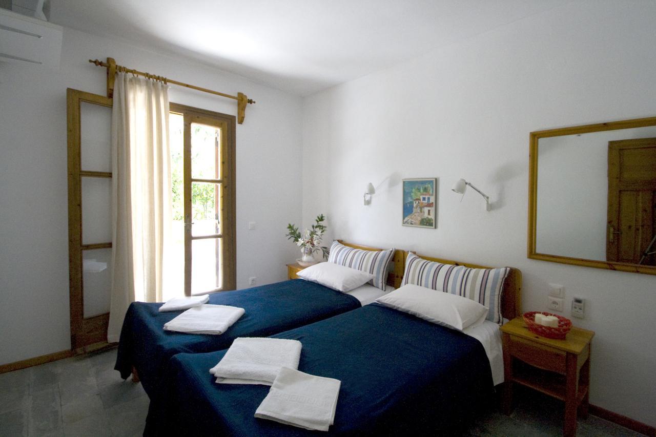 Villas Alexandra Skiathos Platanias  المظهر الخارجي الصورة